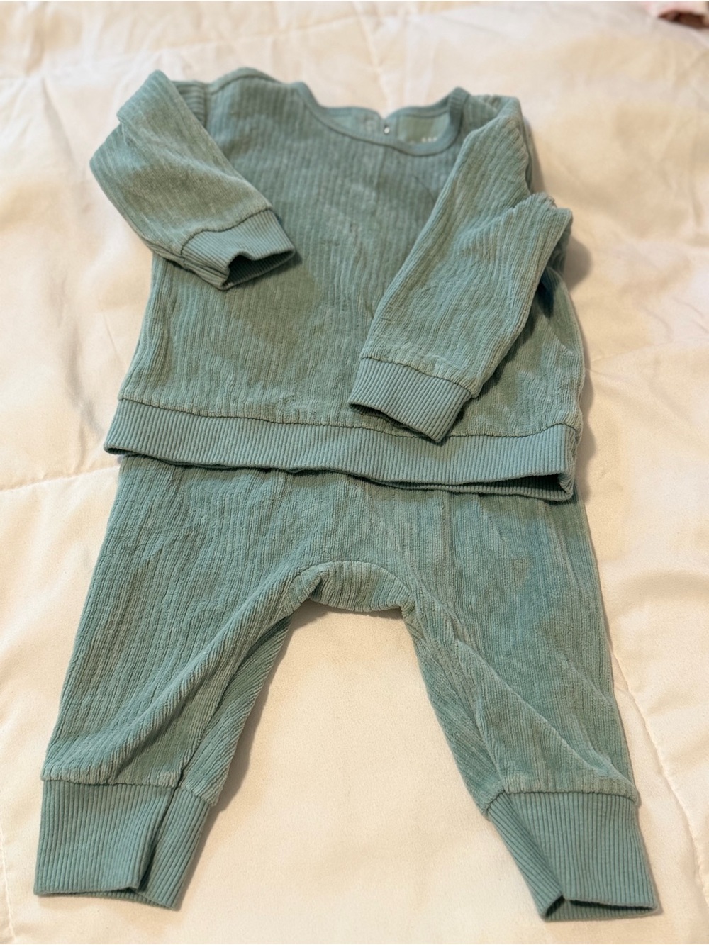 Cat & Jack Green Ribbed Two-Piece Set